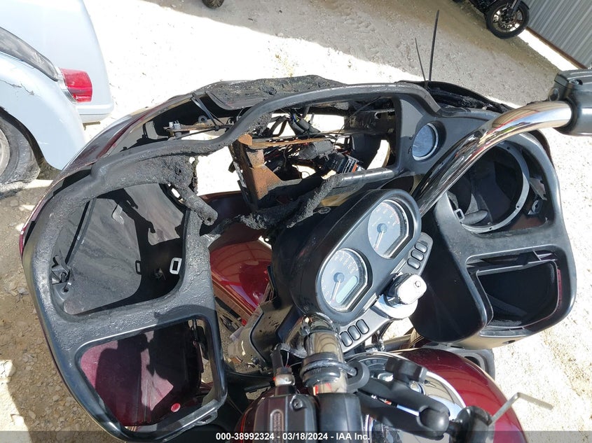 2017 HARLEY-DAVIDSON FLTRU - 1HD1KGD19HB632469