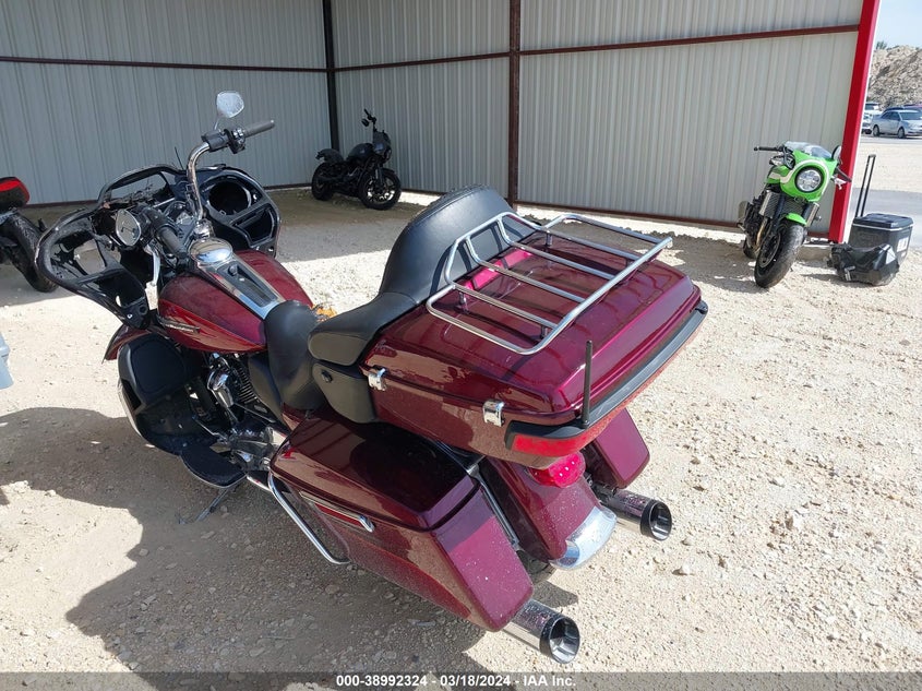 2017 HARLEY-DAVIDSON FLTRU - 1HD1KGD19HB632469