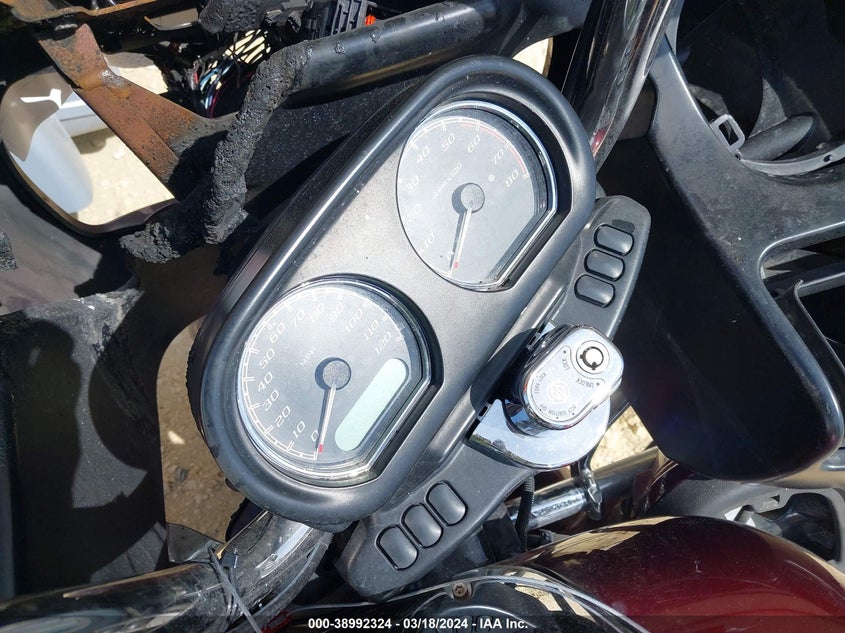 2017 HARLEY-DAVIDSON FLTRU - 1HD1KGD19HB632469