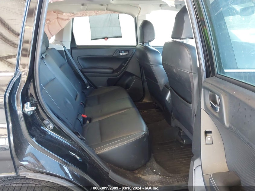VIN JF2SJAJC0HH802048 2017 SUBARU FORESTER 2.5I LIMITED