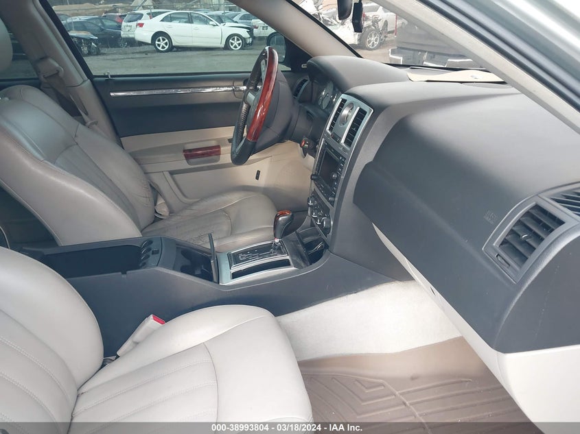 2005 Chrysler 300C VIN: 2C3AA63H85H560927 Lot: 38993804