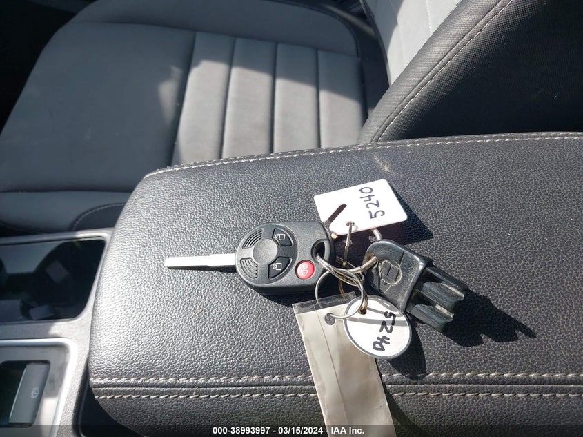 VIN 1FMCU0F76KUC34575 2019 FORD ESCAPE S