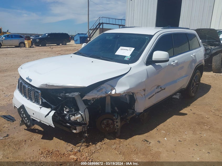 VIN 1C4RJEAG3JC481276 2018 JEEP GRAND CHEROKEE LAREDO E 4X2