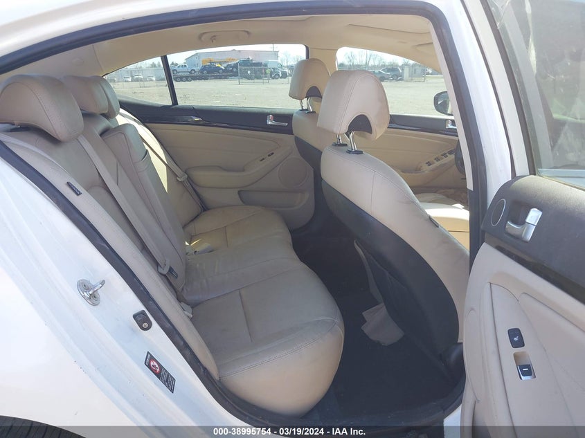 2015 KIA CADENZA PREMIUM KNALN4D78F5192581