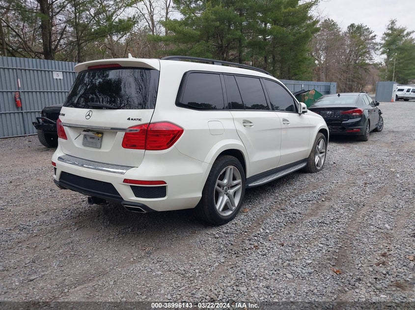 2013 MERCEDES-BENZ GL 550 4MATIC - 4JGDF7DE9DA116582
