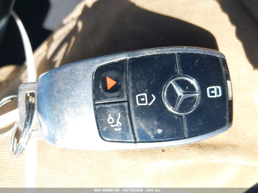 2018 MERCEDES-BENZ E 400 VIN: WDD1J6FB5JF007009