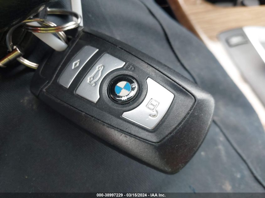2011 BMW X3 xDrive28I VIN: 5UXWX5C5XBL700022 Lot: 38997229