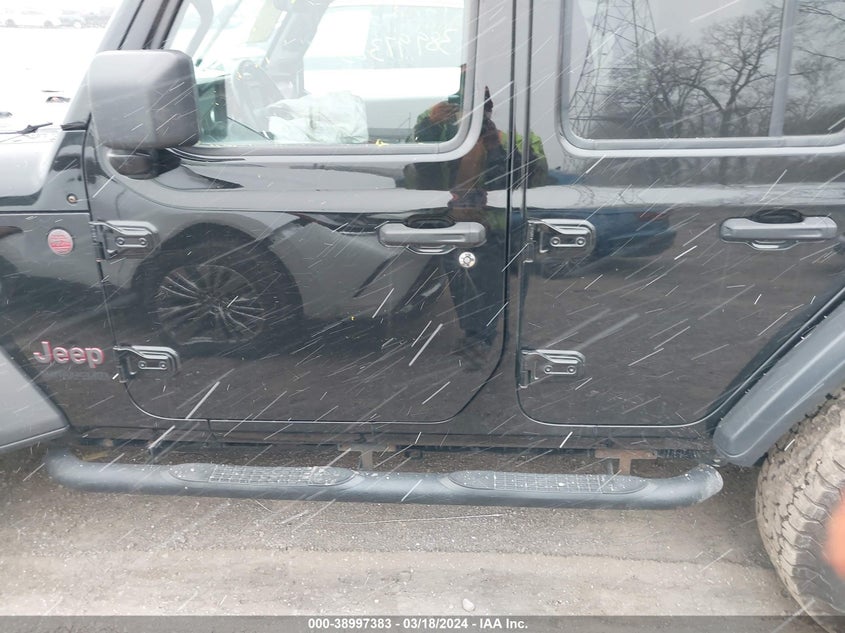 2020 JEEP WRANGLER UNLIMITED RUBICON 4X4 - 1C4HJXFN6LW126179