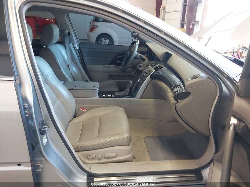 2009 Acura Rl 3.7 VIN: JH4KB26689C002440 Lot: 38998032