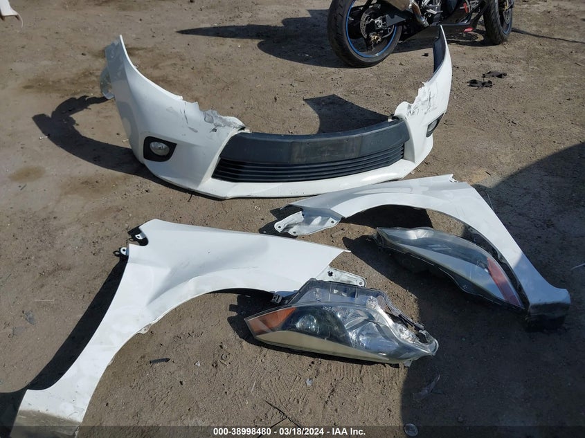 2014 TOYOTA COROLLA LE PLUS - 5YFBURHE2EP139917