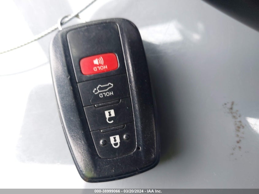 VIN 5TDHZRBH1MS075308 2021 TOYOTA HIGHLANDER XLE