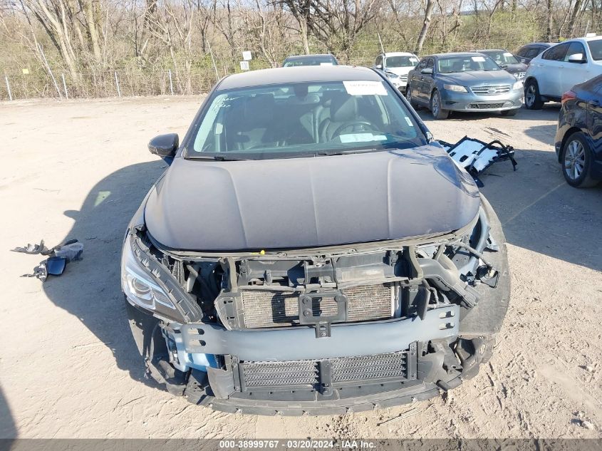 2017 Buick Lacrosse Essence VIN: 1G4ZP5SS0HU203176 Lot: 38999767