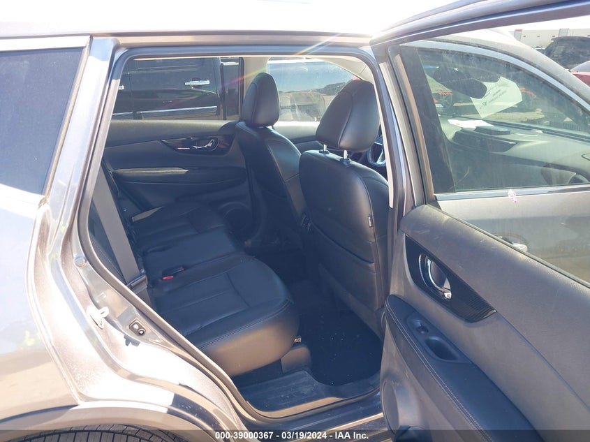 2017 NISSAN ROGUE SL - 5N1AT2MT2HC876571