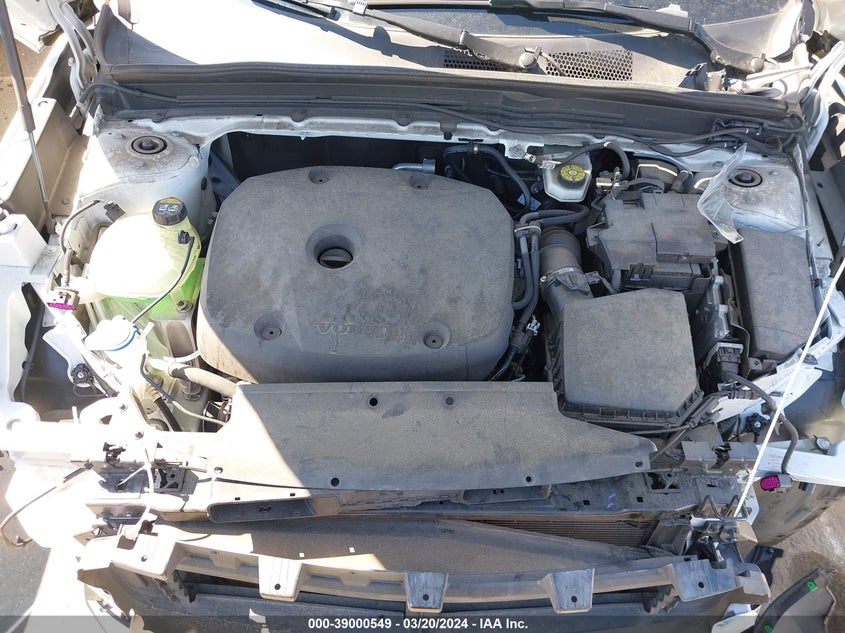 VIN YV4162UM0M2442697 2021 VOLVO XC40 T5 R-DESIGN