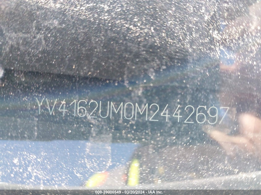 VIN YV4162UM0M2442697 2021 VOLVO XC40 T5 R-DESIGN