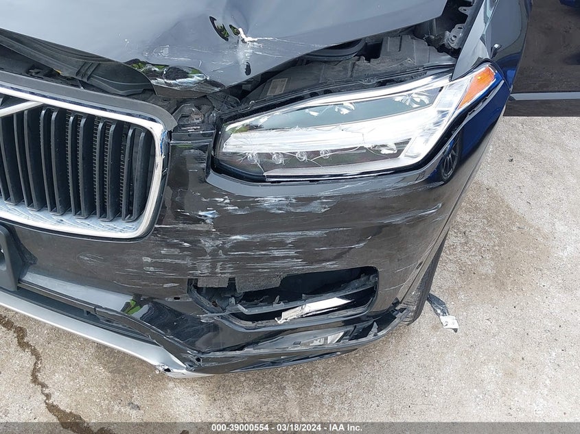 2017 VOLVO XC90 T6 MOMENTUM - YV4A22PK6H1107140