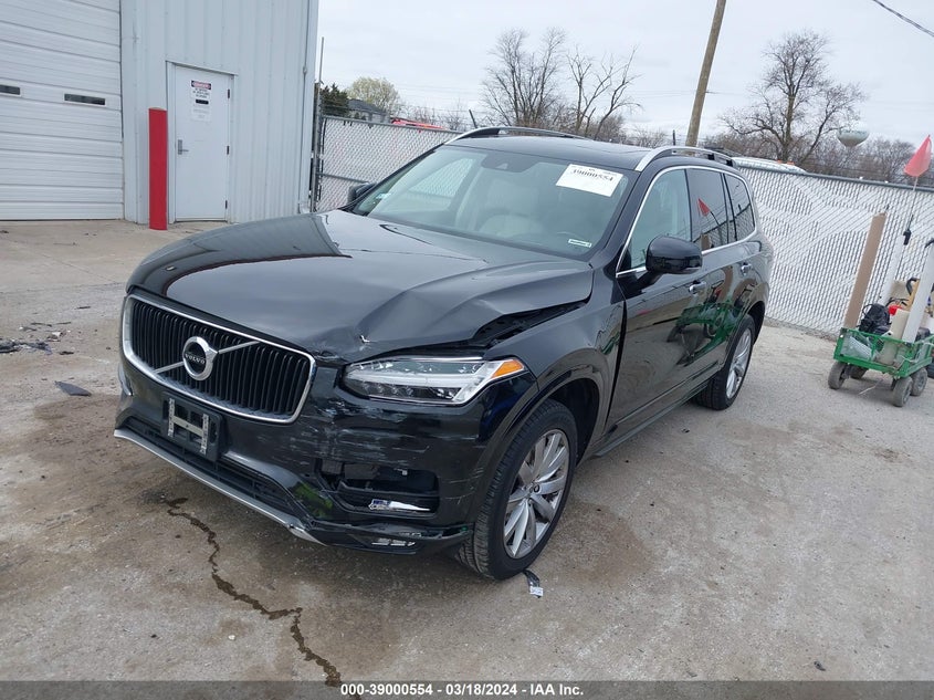 2017 VOLVO XC90 T6 MOMENTUM - YV4A22PK6H1107140