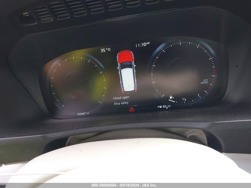 2017 VOLVO XC90 T6 MOMENTUM - YV4A22PK6H1107140