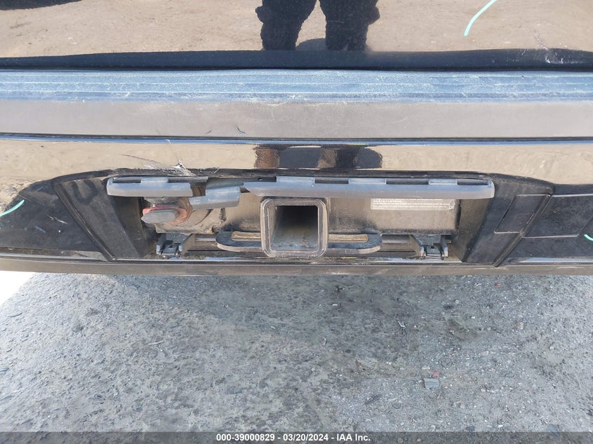 2018 CADILLAC ESCALADE ESV LUXURY - 1GYS3HKJ7JR311288