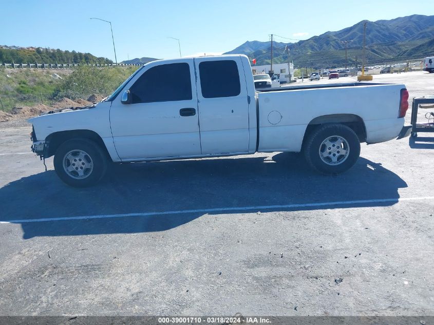 2001 Chevrolet Silverado 1500 Ls VIN: 2GCEC19T111218731 Lot: 39001710