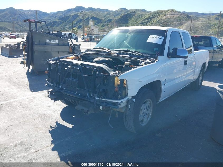 2001 Chevrolet Silverado 1500 Ls VIN: 2GCEC19T111218731 Lot: 39001710