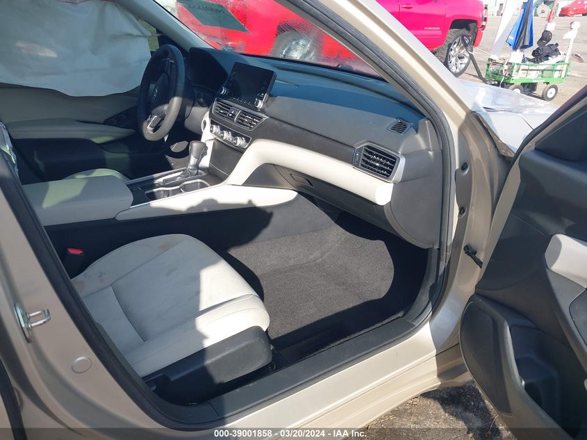 VIN 1HGCV1F19KA130278 2019 HONDA ACCORD LX
