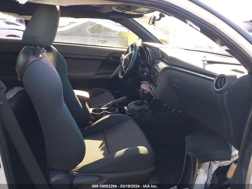 2013 TOYOTA SCION TC JTKJF5C79D3053396