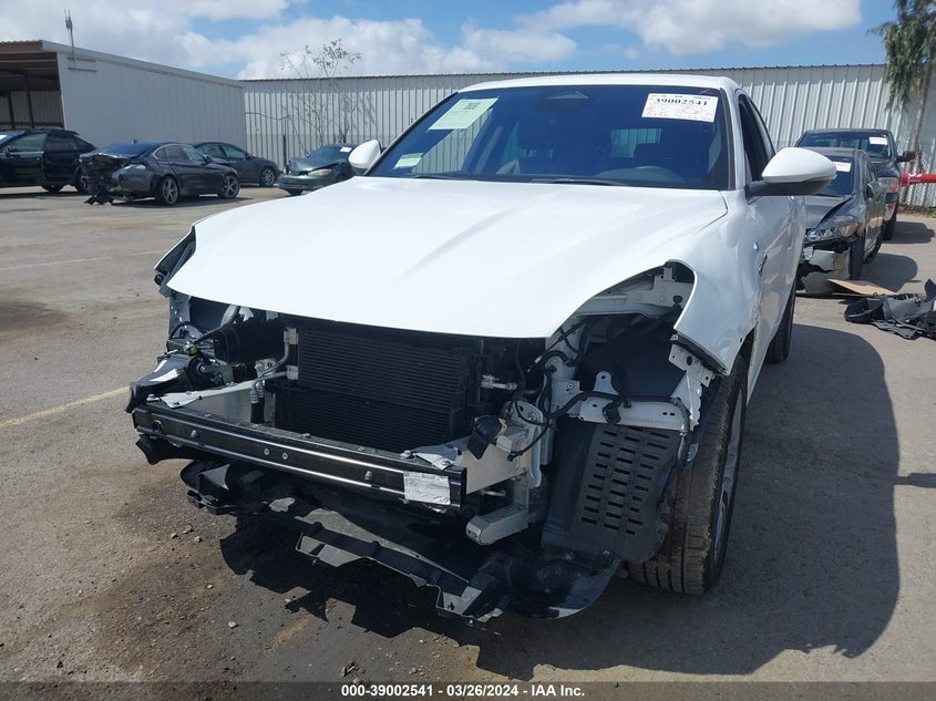 2023 MASERATI GRECALE 2.0L I4   N(VIN: ZN682AVAXP7416108