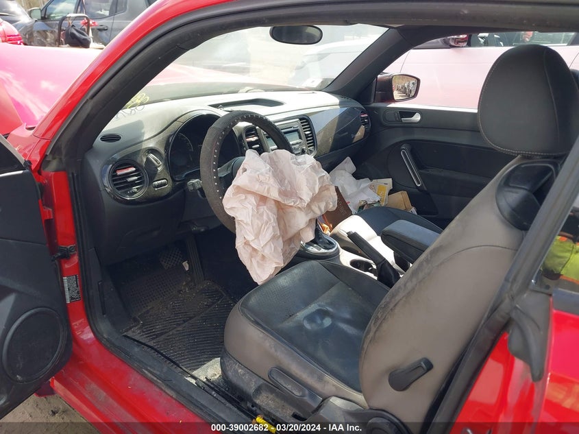 2015 VOLKSWAGEN BEETLE 1.8T FLEET EDITION - 3VWF17AT0FM651706