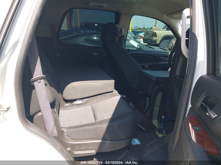 2013 CHEVROLET TAHOE C1500  LS - 1GNSCAE04DR378152