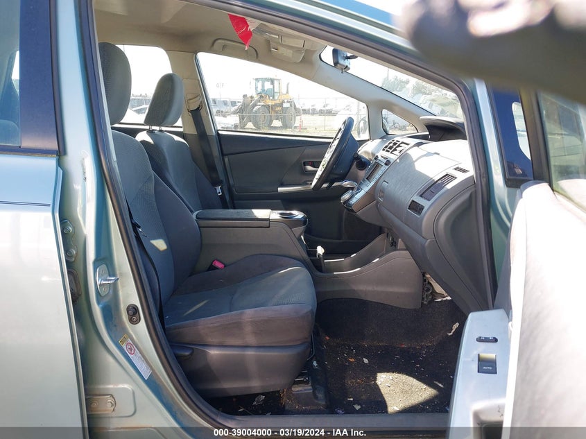 2013 Toyota Prius V Two VIN: JTDZN3EU0D3274227 Lot: 39004000