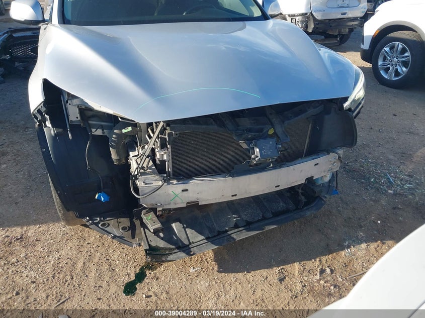 VIN 3PCAJ5M19KF122393 2019 INFINITI QX50 LUXE
