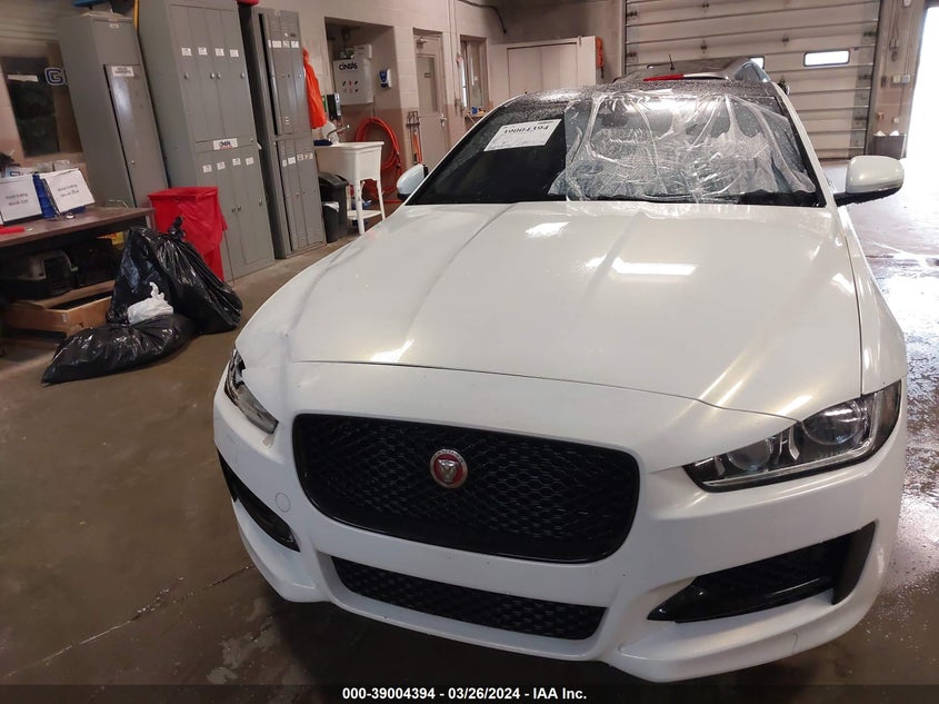 VIN SAJAL4BV6HA955260 2017 JAGUAR XE 35T R-SPORT