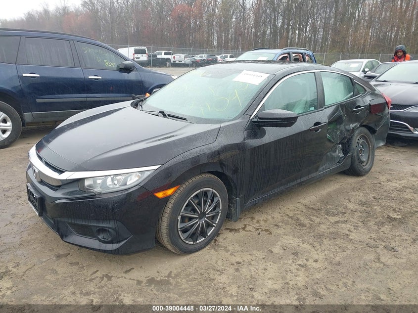 VIN 19XFC2F65JE001680 2018 HONDA CIVIC LX