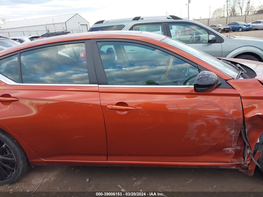 VIN 1N4BL4CW6MN353090 2021 NISSAN ALTIMA SR