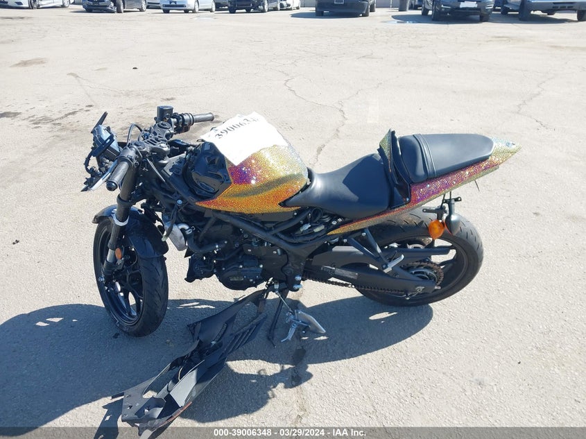 VIN MH3RH18Y4PK010112 2023 YAMAHA YZFR3 A