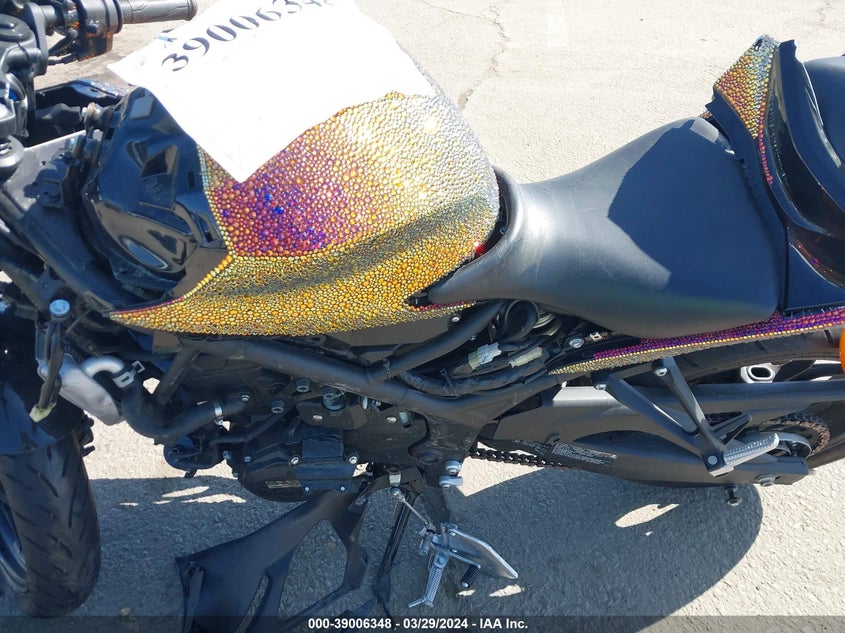 VIN MH3RH18Y4PK010112 2023 YAMAHA YZFR3 A
