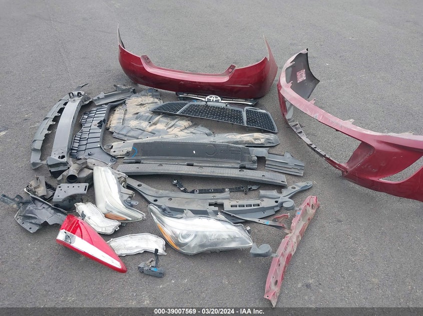 2015 TOYOTA CAMRY LE/XLE/SE/XSE - 4T1BF1FK3FU982481