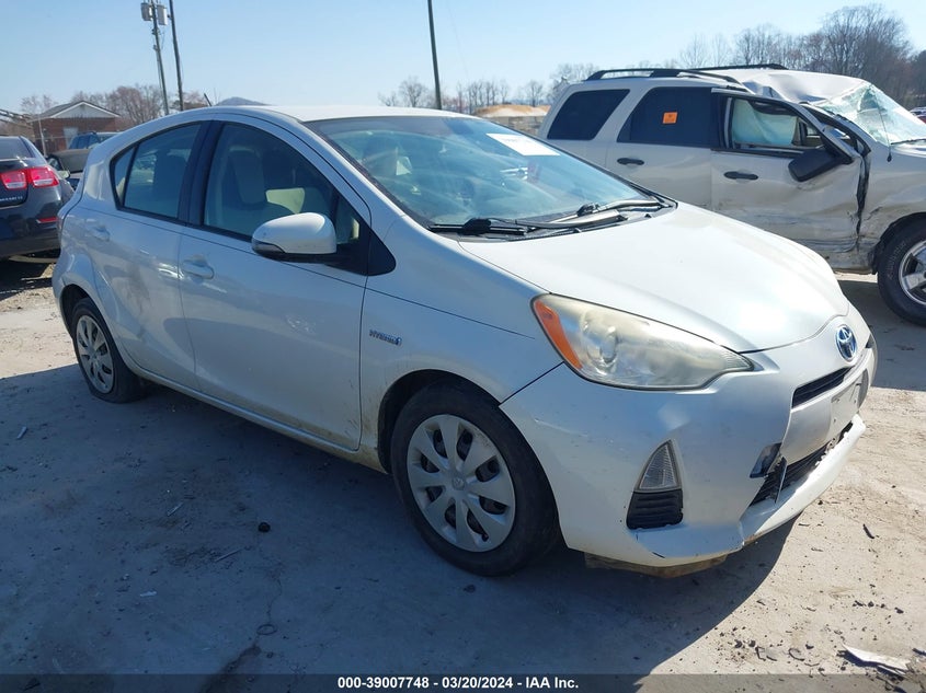 2013 Toyota Prius C One VIN: JTDKDTB34D1540182 Lot: 39007748