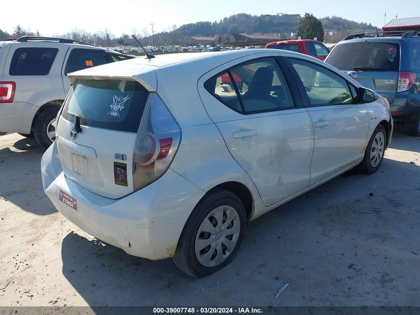 2013 Toyota Prius C One VIN: JTDKDTB34D1540182 Lot: 39007748