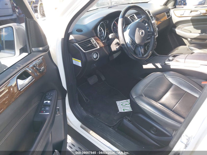 2013 MERCEDES-BENZ ML 350 - 4JGDA5JB0DA105239