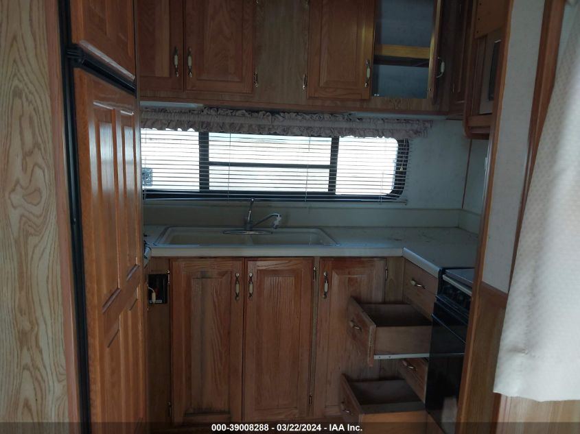 1991 Infinity King VIN: 1DR1F2824MB005052 Lot: 39008288