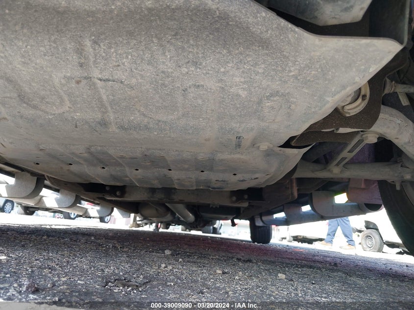 2019 CHEVROLET SILVERADO 1500 C1500 LT - 1GCRWCEK6KZ328006