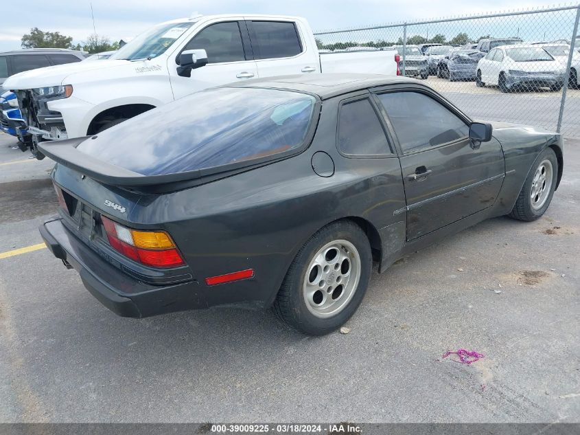 1986 Porsche 944 VIN: WP0AA0947GN458221 Lot: 39009225