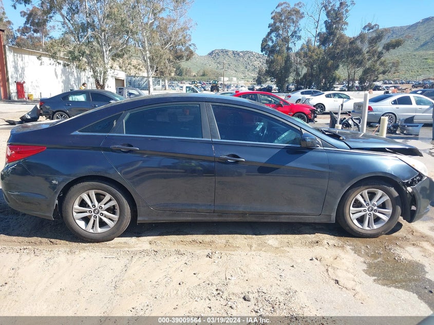 2013 HYUNDAI SONATA GLS - 5NPEB4ACXDH699971