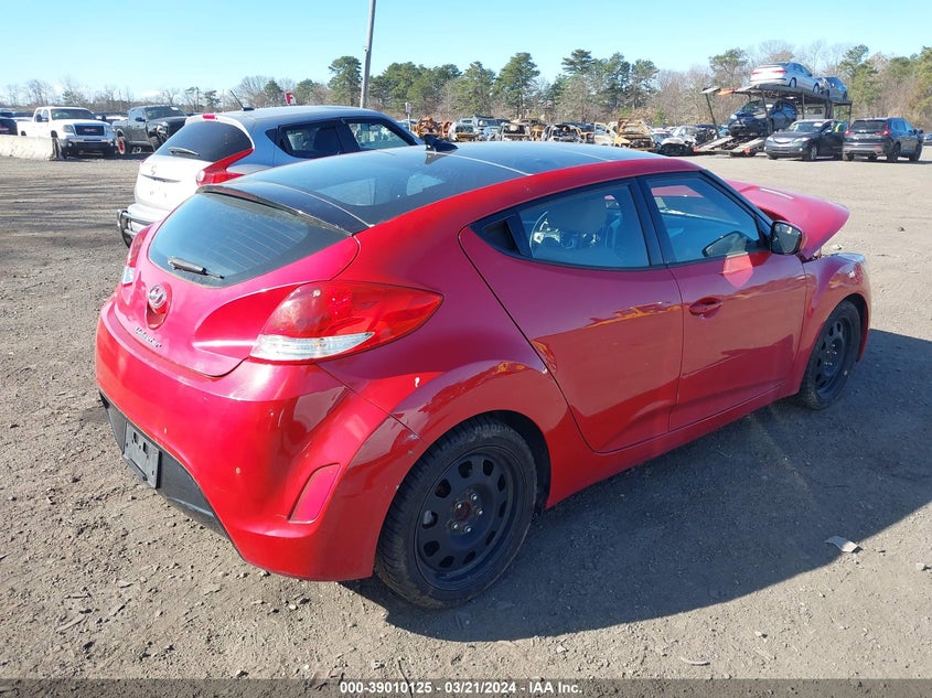 2014 Hyundai Veloster Base W/Gray VIN: KMHTC6AD6EU192951 Lot: 39010125