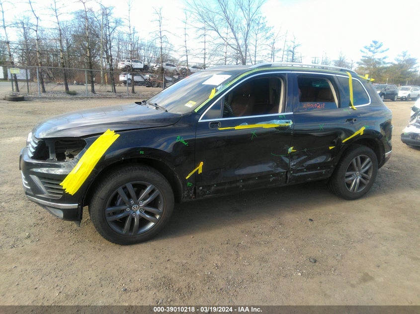 2016 VOLKSWAGEN TOUAREG VR6 LUX - WVGEF9BP9GD010270