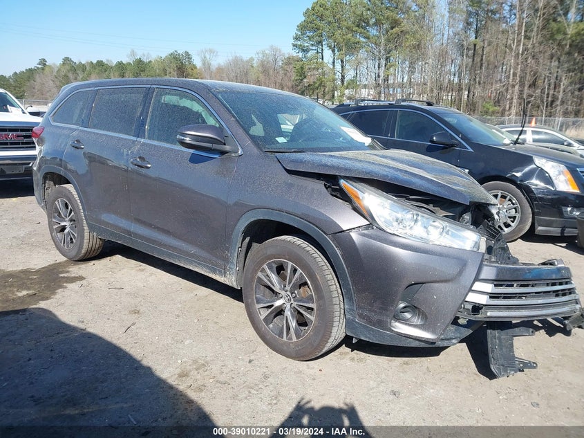 TOYOTA HIGHLANDER LE 2019