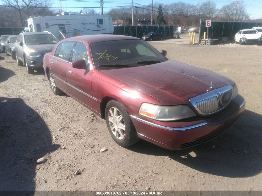 2011 Lincoln Town Car Executive L VIN: 2LNBL8EV6BX757150 Lot: 39010762