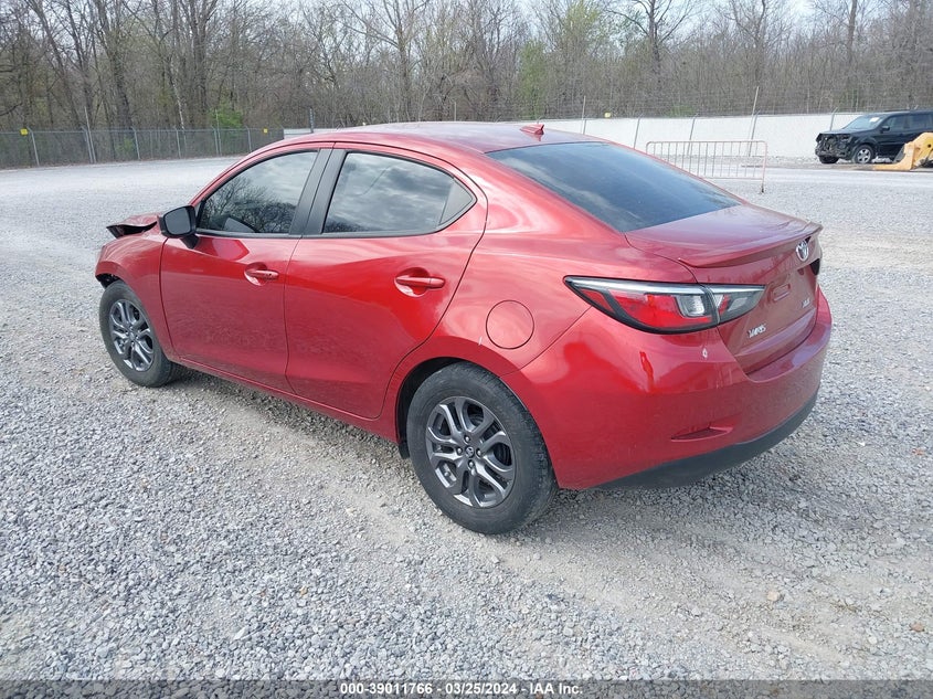 2019 TOYOTA YARIS XLE - 3MYDLBYV7KY504561